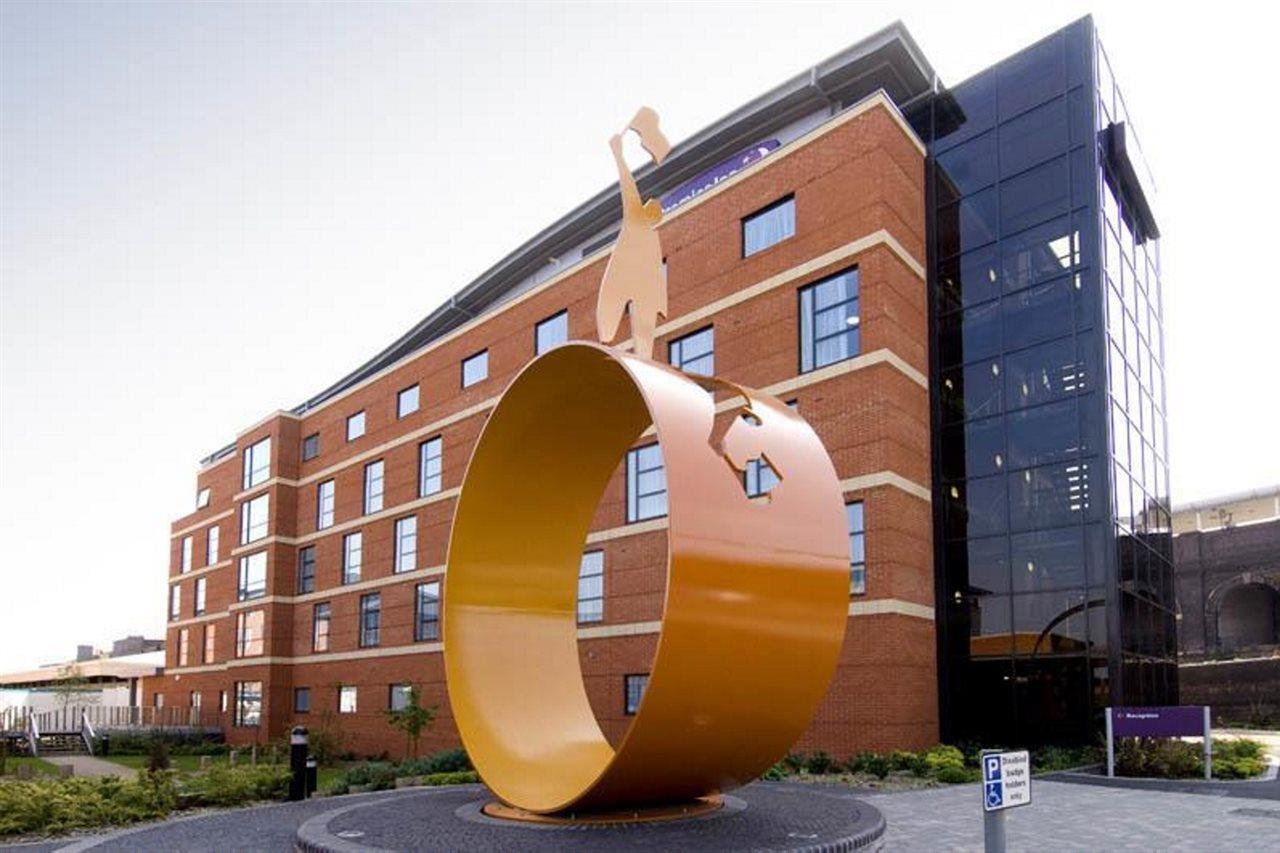 Premier Inn Wolverhampton City Centre Exterior foto